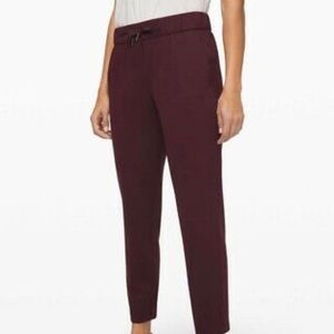 Lululemon on the fly pant